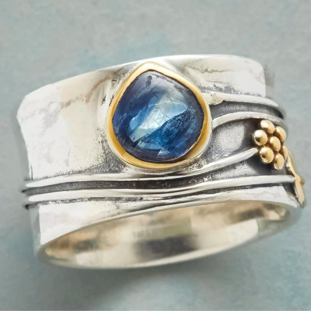Vintage Ring med Blå Kristall i Silver