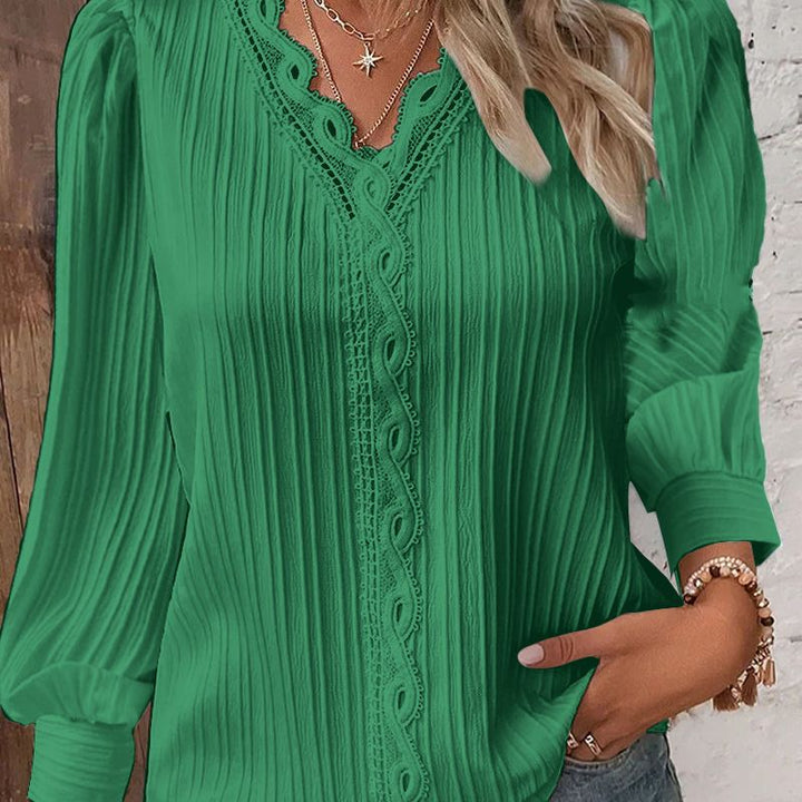 Emmi | Bluse Med Blondedetaljer i Chiffon