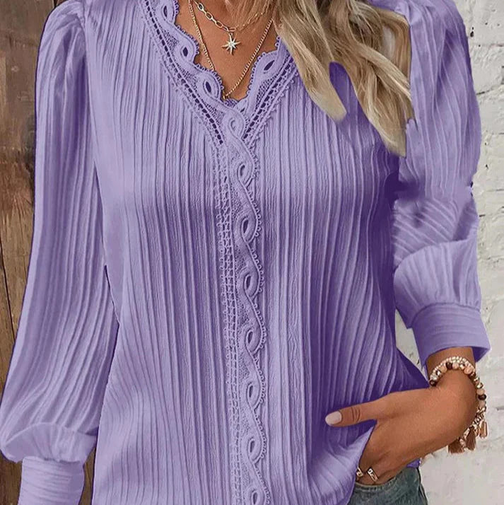 Emmi | Bluse Med Blondedetaljer i Chiffon